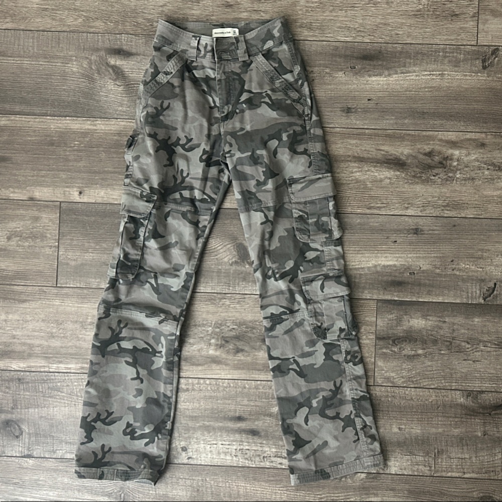 Abercrombie camouflage cargo pant